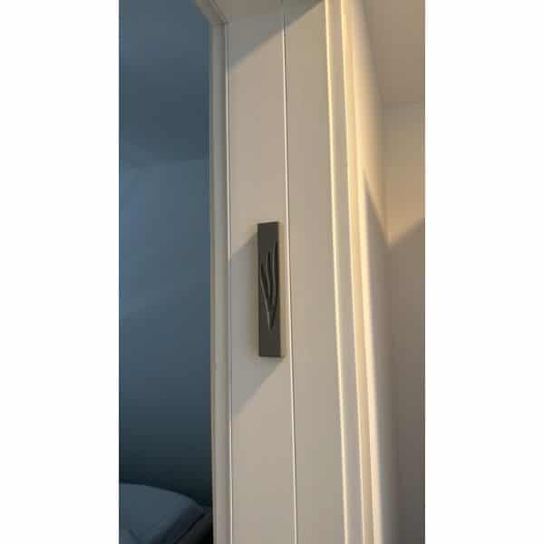 מזוזה ״סמנט בטון״ רחבה 15 ס״מ צבע אפור